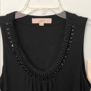 Black sleeveless dress